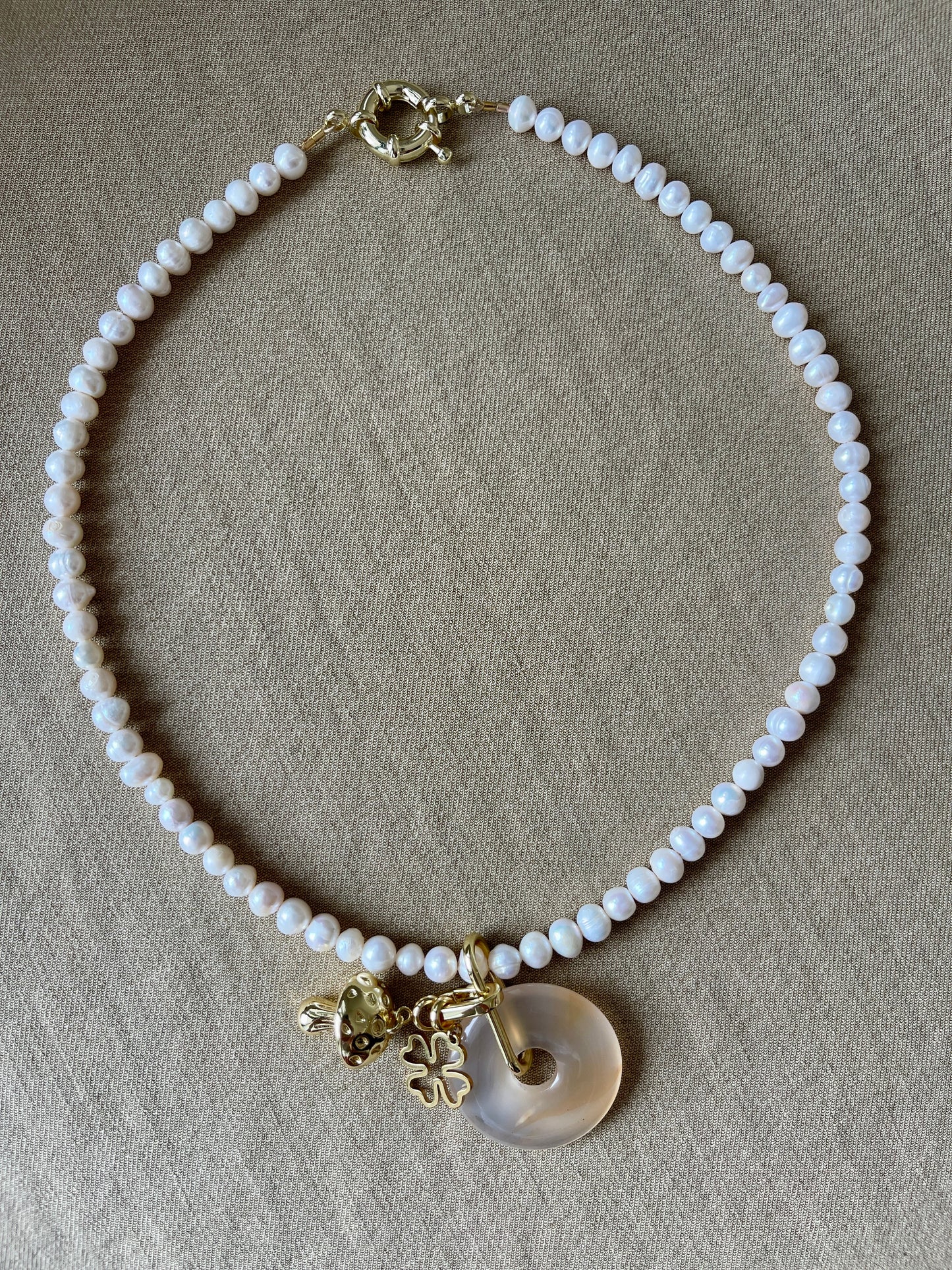 Necklace PEARL QUARTZ CHARMS
