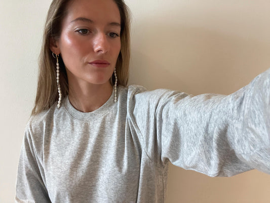 DANGLING PEARLS Earrings, silver