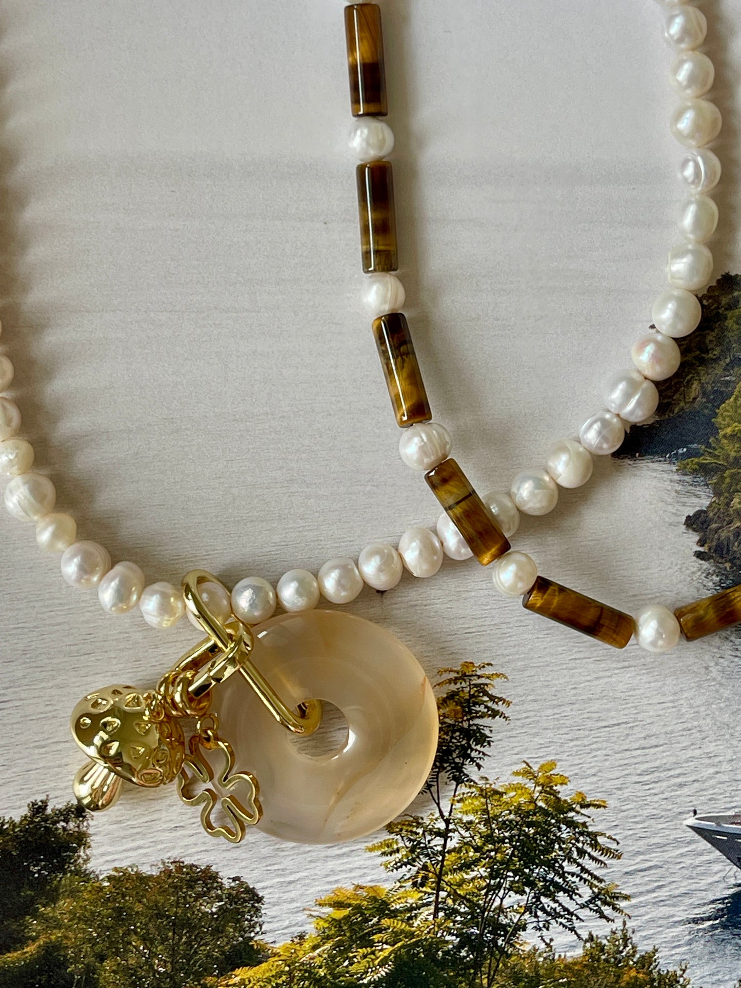 Necklace PEARL QUARTZ CHARMS