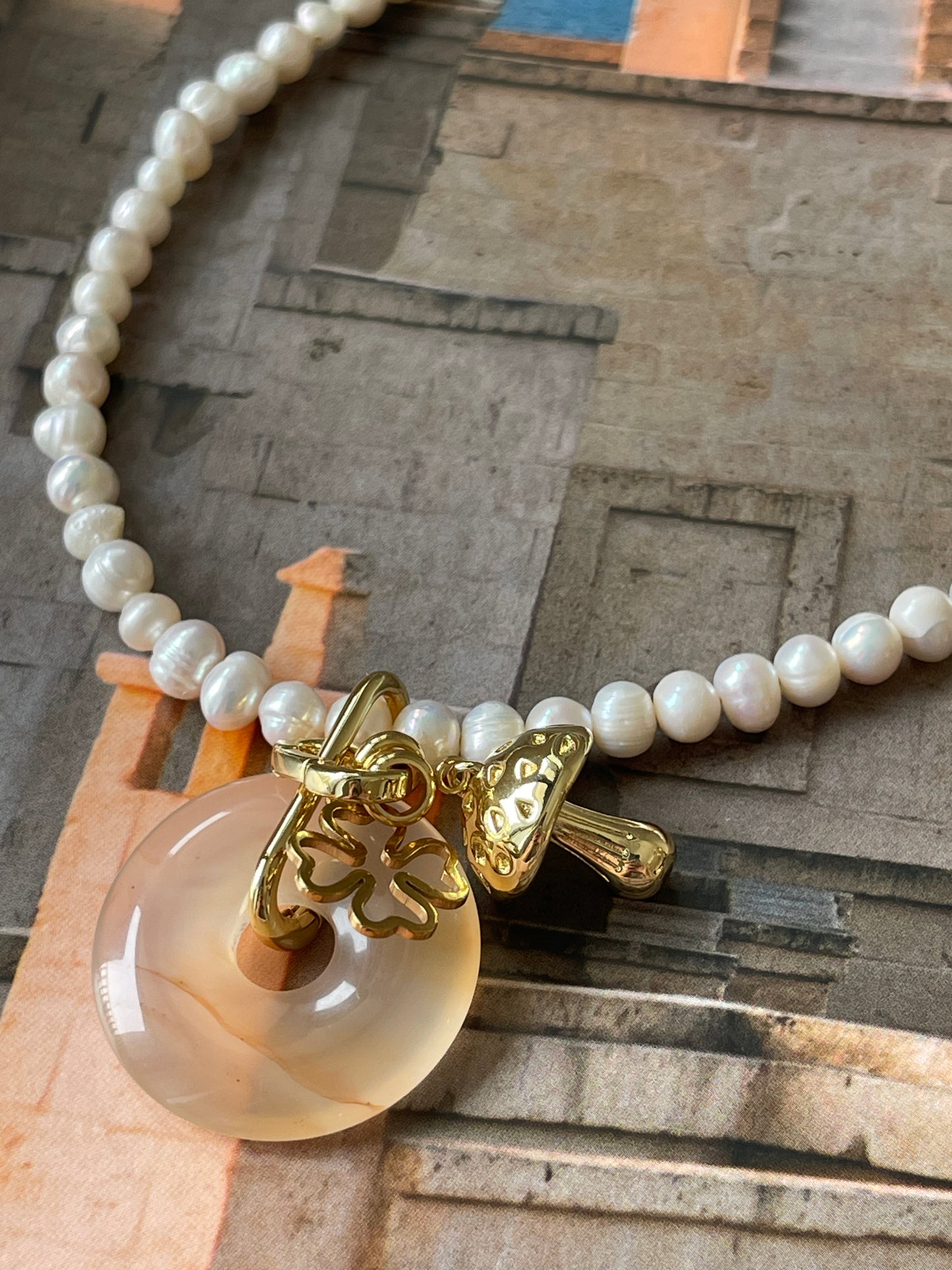 Necklace PEARL QUARTZ CHARMS