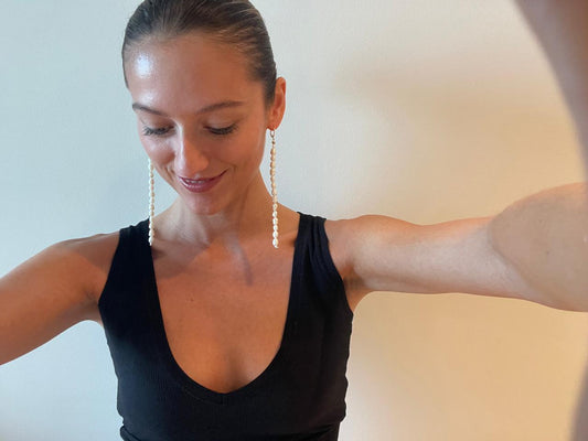 DANGLING PEARLS Earrings, silver