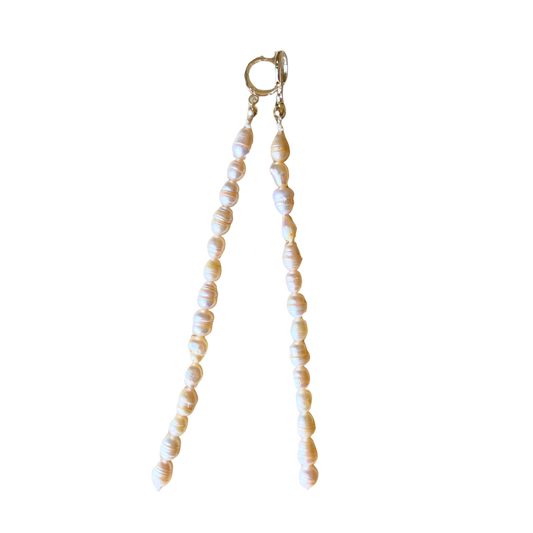 DANGLING PEARLS Earrings, silver