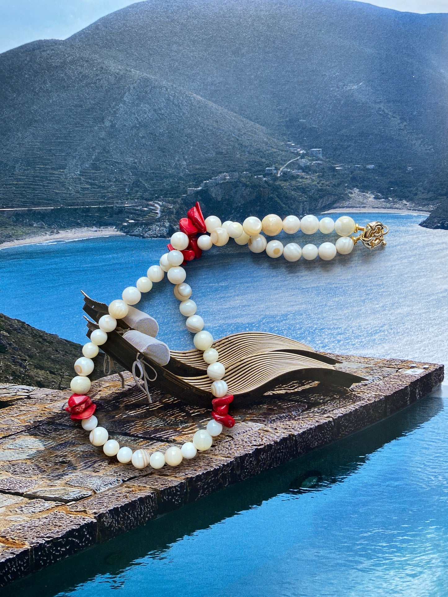 CORAL REEF Necklace