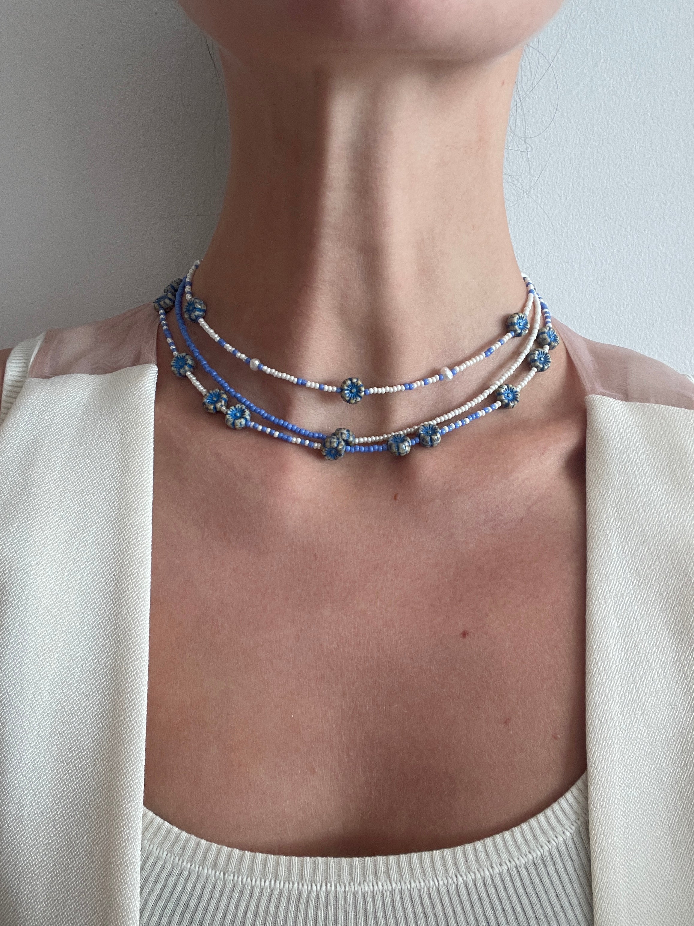 Necklace Flower Power with one flower central limited edition LE PAPILLON