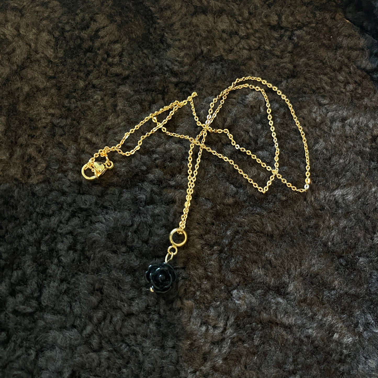 BLACK ROSE CHARM Necklace