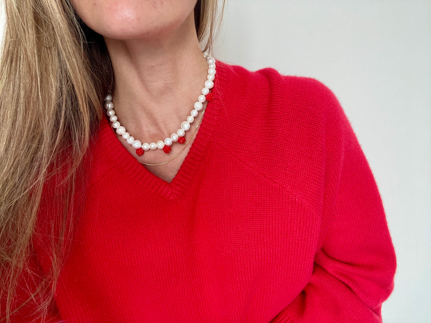 PEARLS & ROSES Necklace